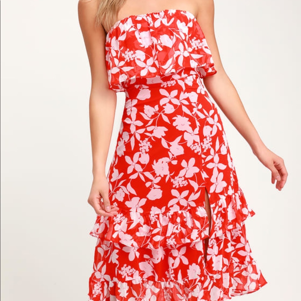 Lulu’s Red and White Floral Print Ruffle